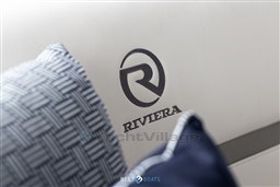 Riviera-4600Sport-Bestboats-19.jpg