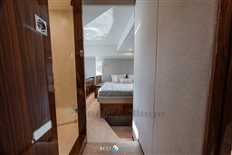 Riviera-4600Sport-Bestboats-58.jpg