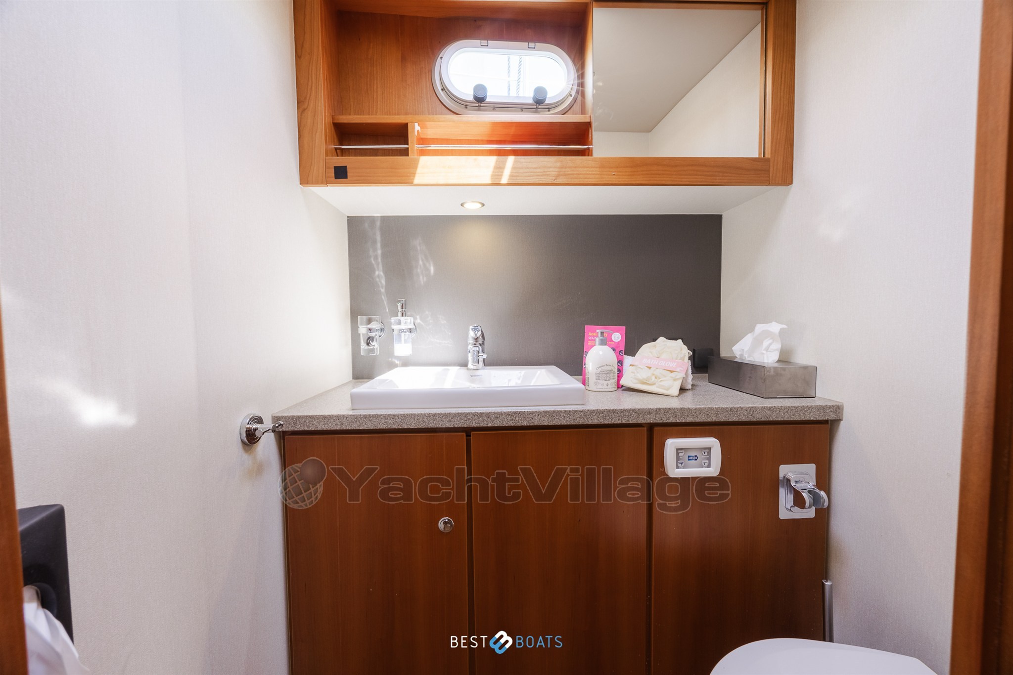 Linssen GS 470 Wheelhouse-48
