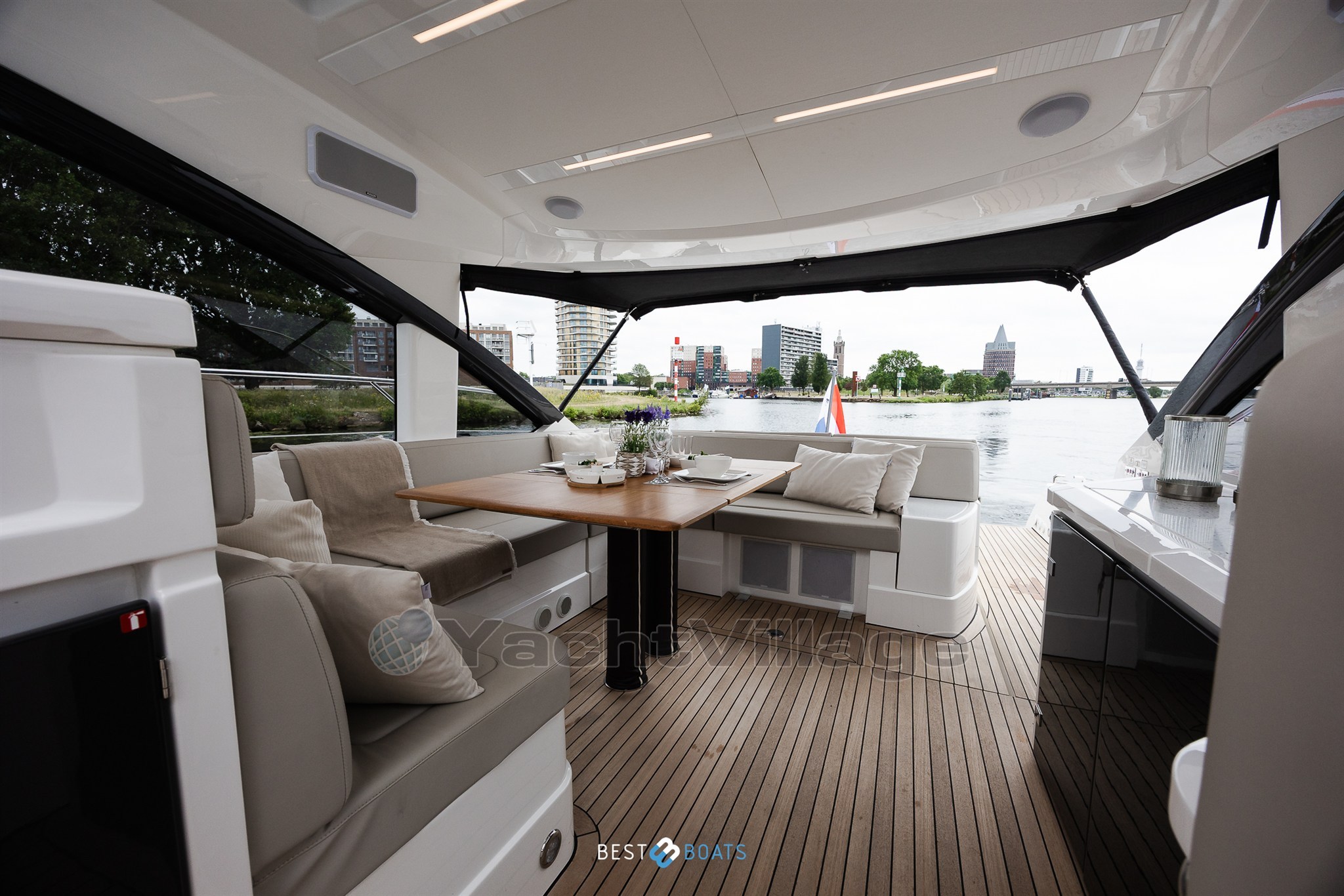 Fairline 53 Targa-19