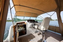 Linssen GS 40.9-15