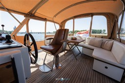 Linssen GS 40.9-18