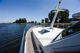 Linssen GS 40.9-9