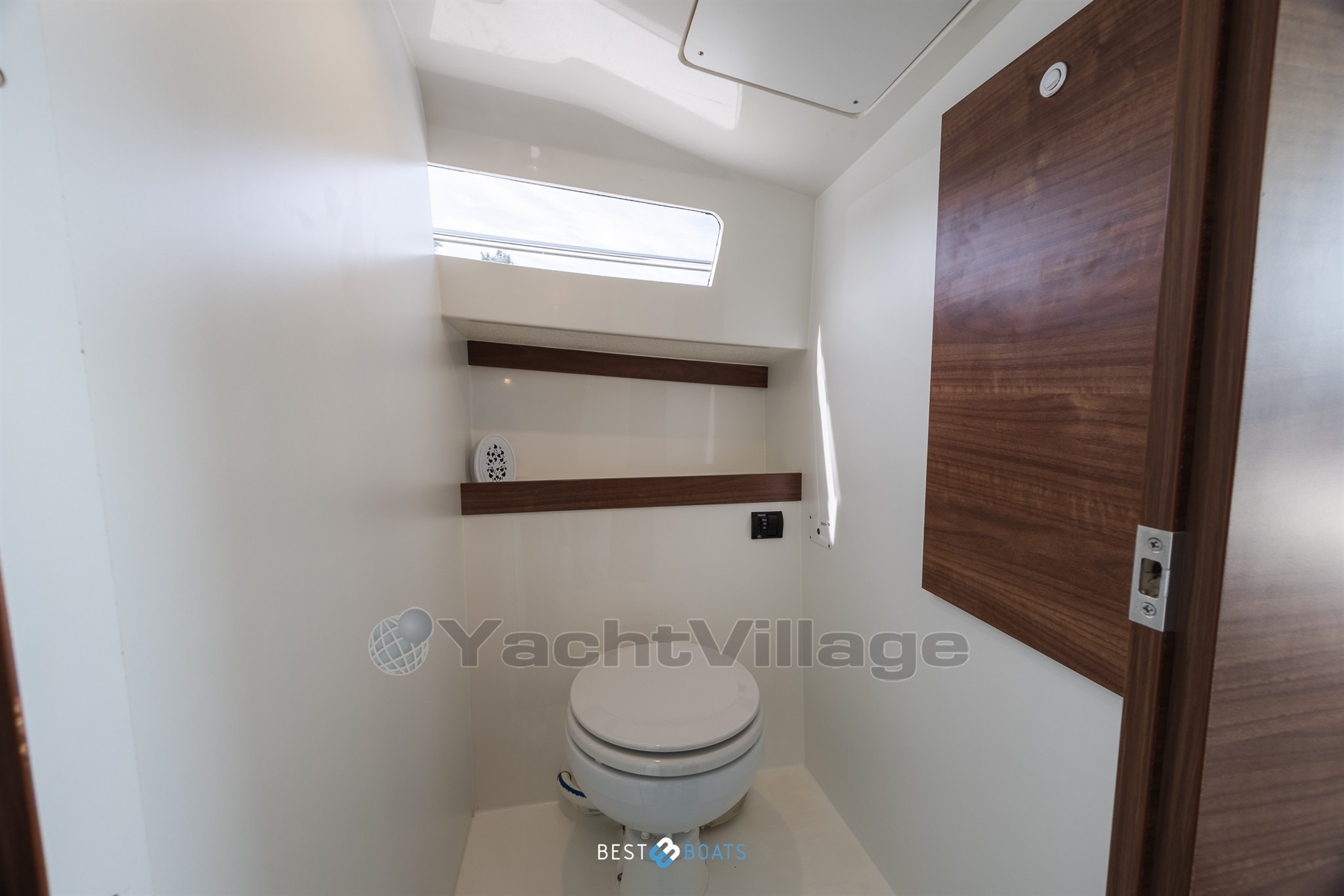 Antaris Seventy7 Cabin-28