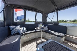 Antaris-Seventy7Cabin-Bestboats-12