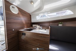 Antaris-Seventy7Cabin-Bestboats-27
