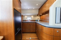 Tiara-4300Savron-Bestboats-27