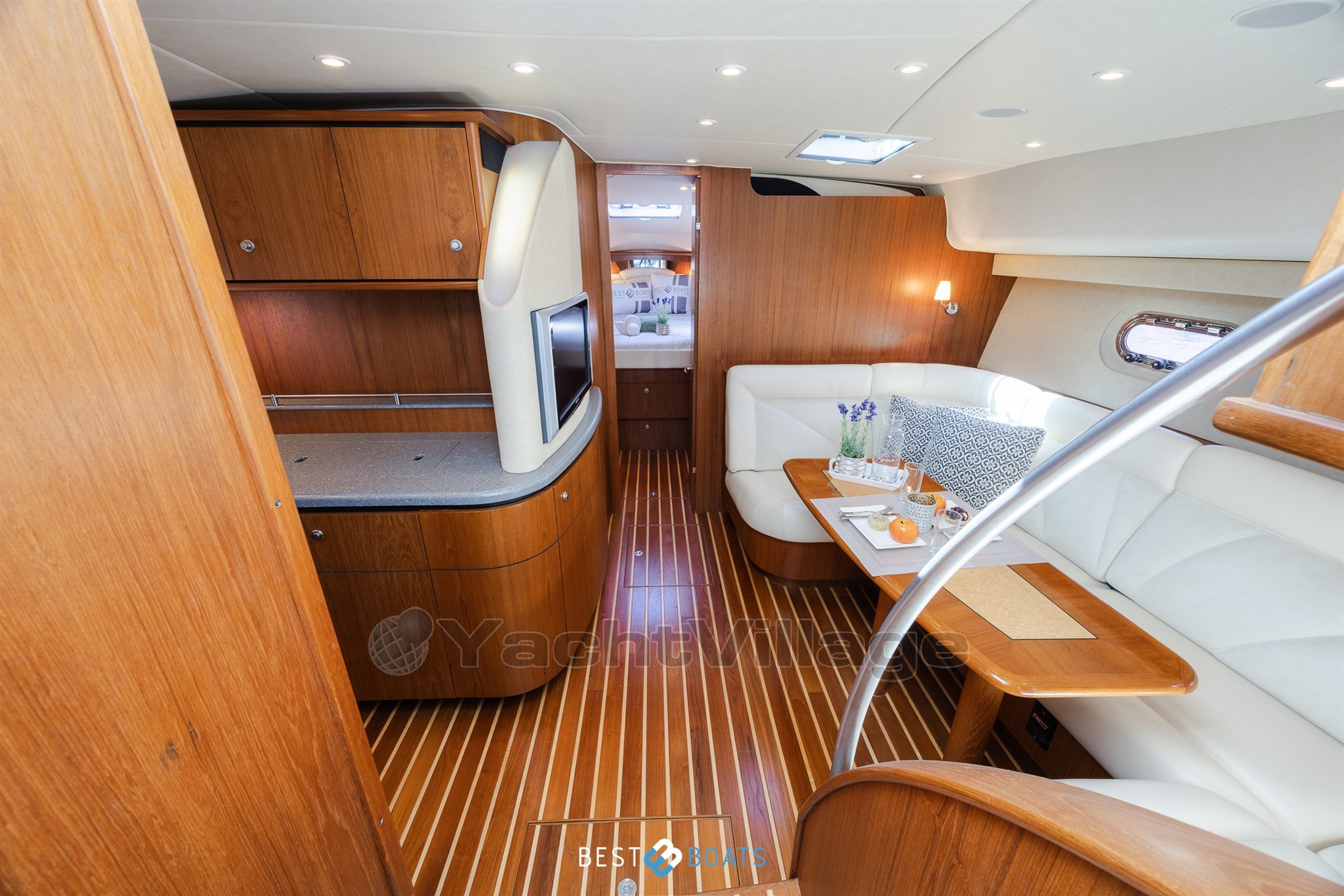 Tiara-4300Savron-Bestboats-22