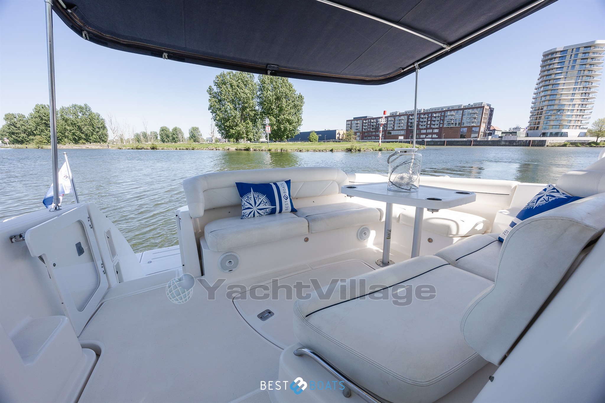 Tiara-4300Savron-Bestboats-13