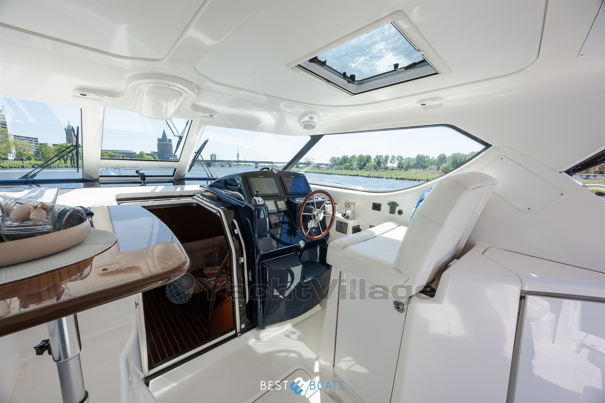 Tiara-4300Savron-Bestboats-19