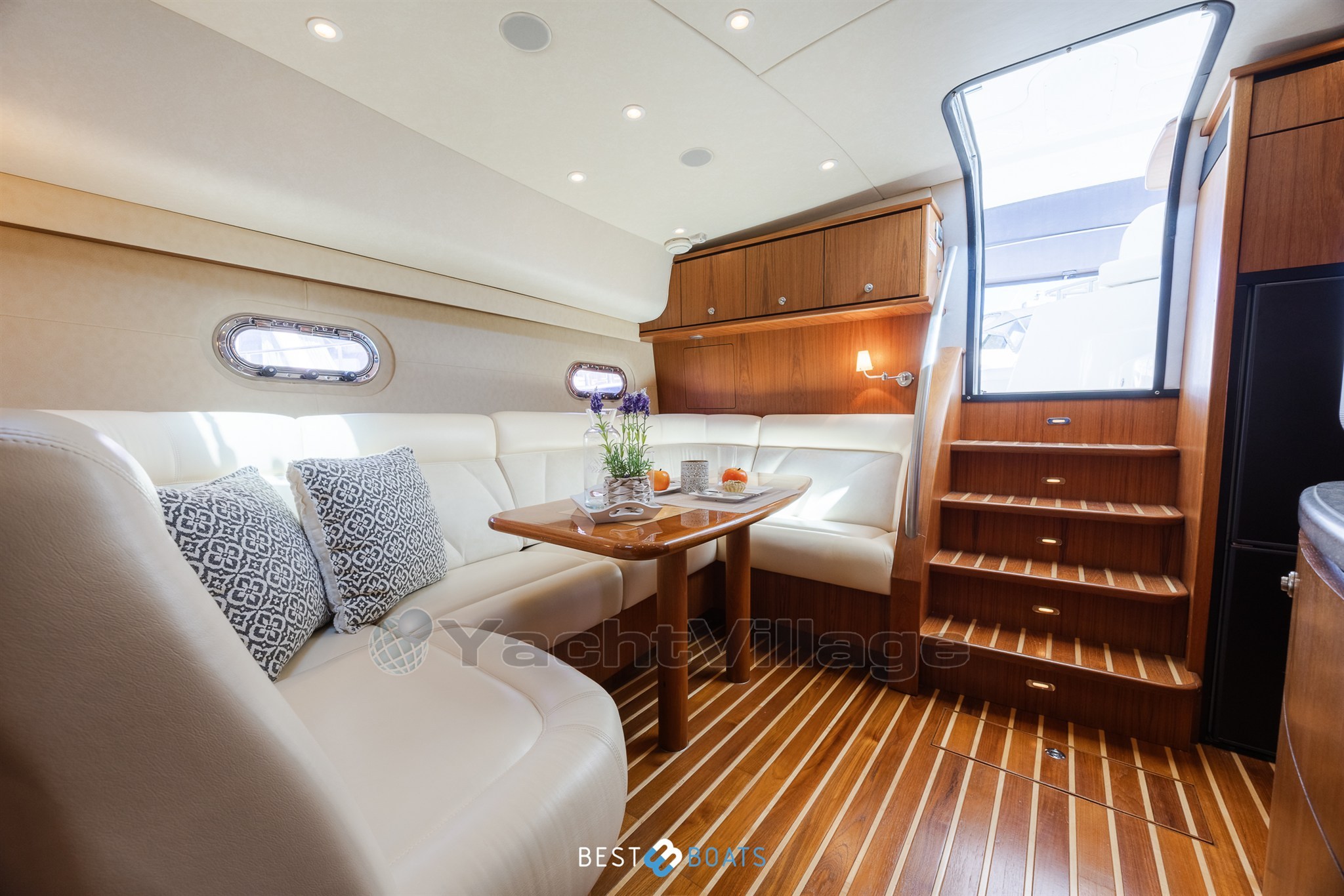 Tiara-4300Savron-Bestboats-24
