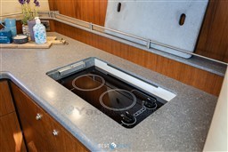 Tiara-4300Savron-Bestboats-30