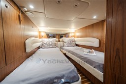 Tiara-4300Savron-Bestboats-45