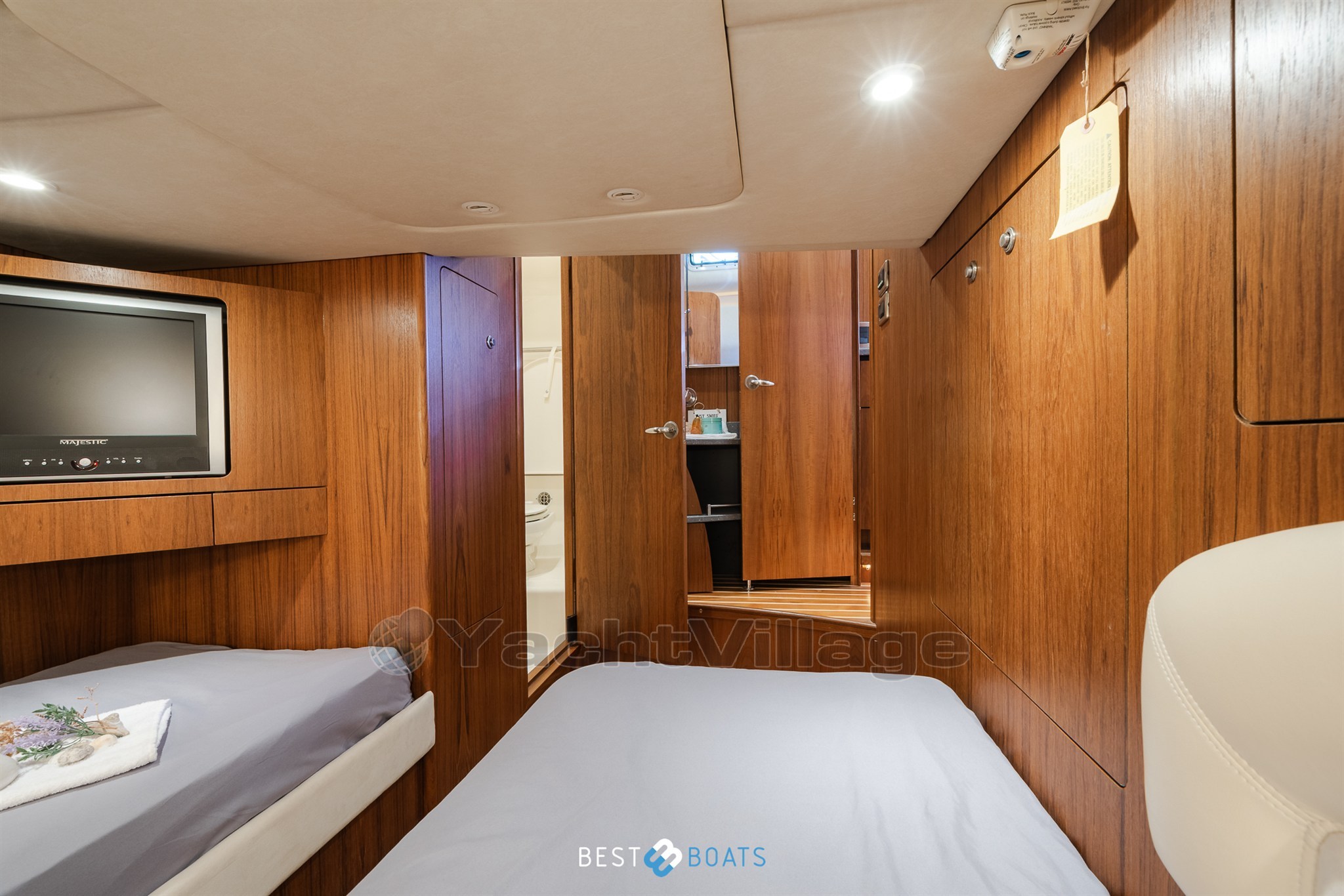 Tiara-4300Savron-Bestboats-47