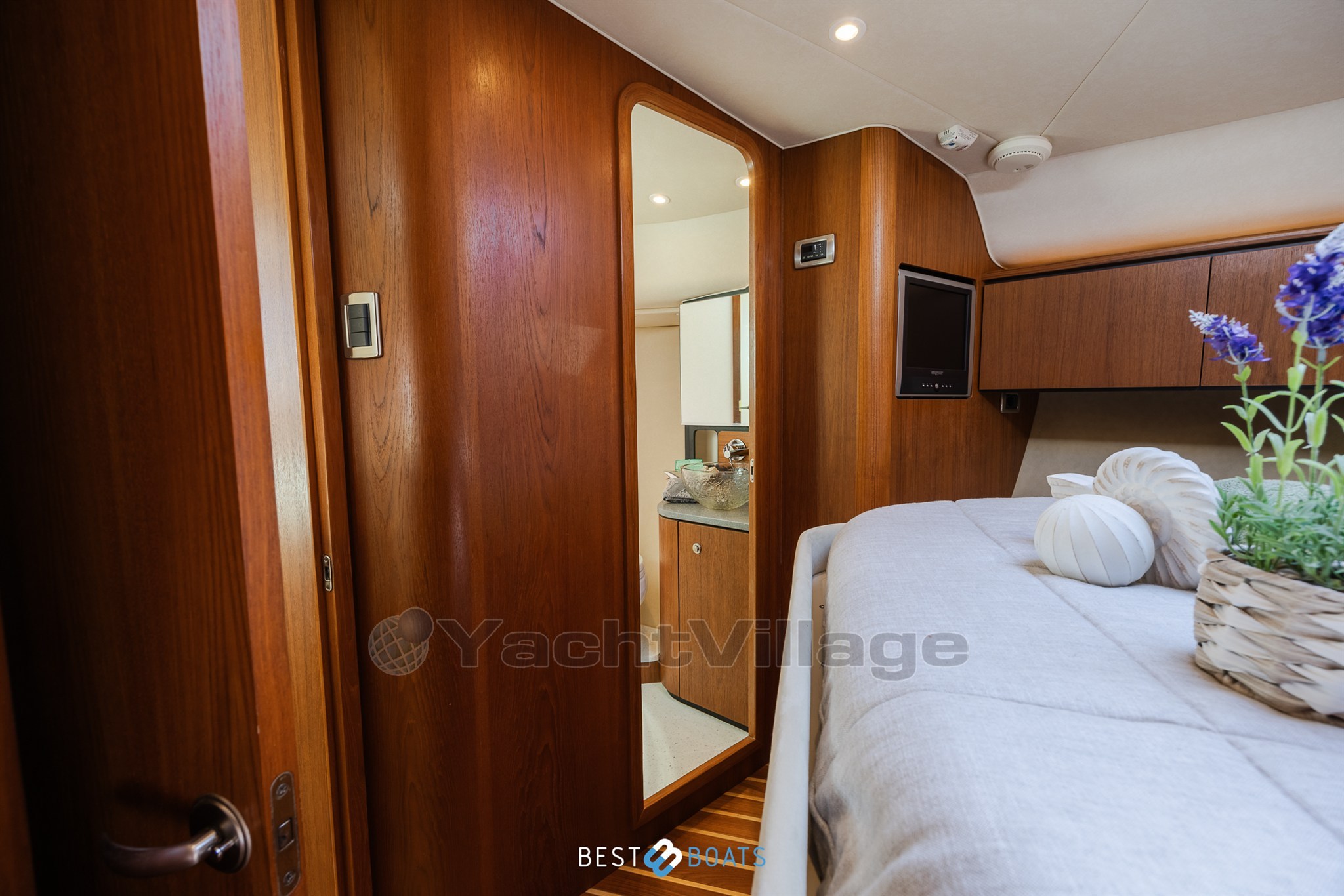 Tiara-4300Savron-Bestboats-36