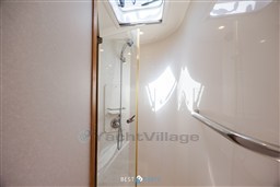 Tiara-4300Savron-Bestboats-42