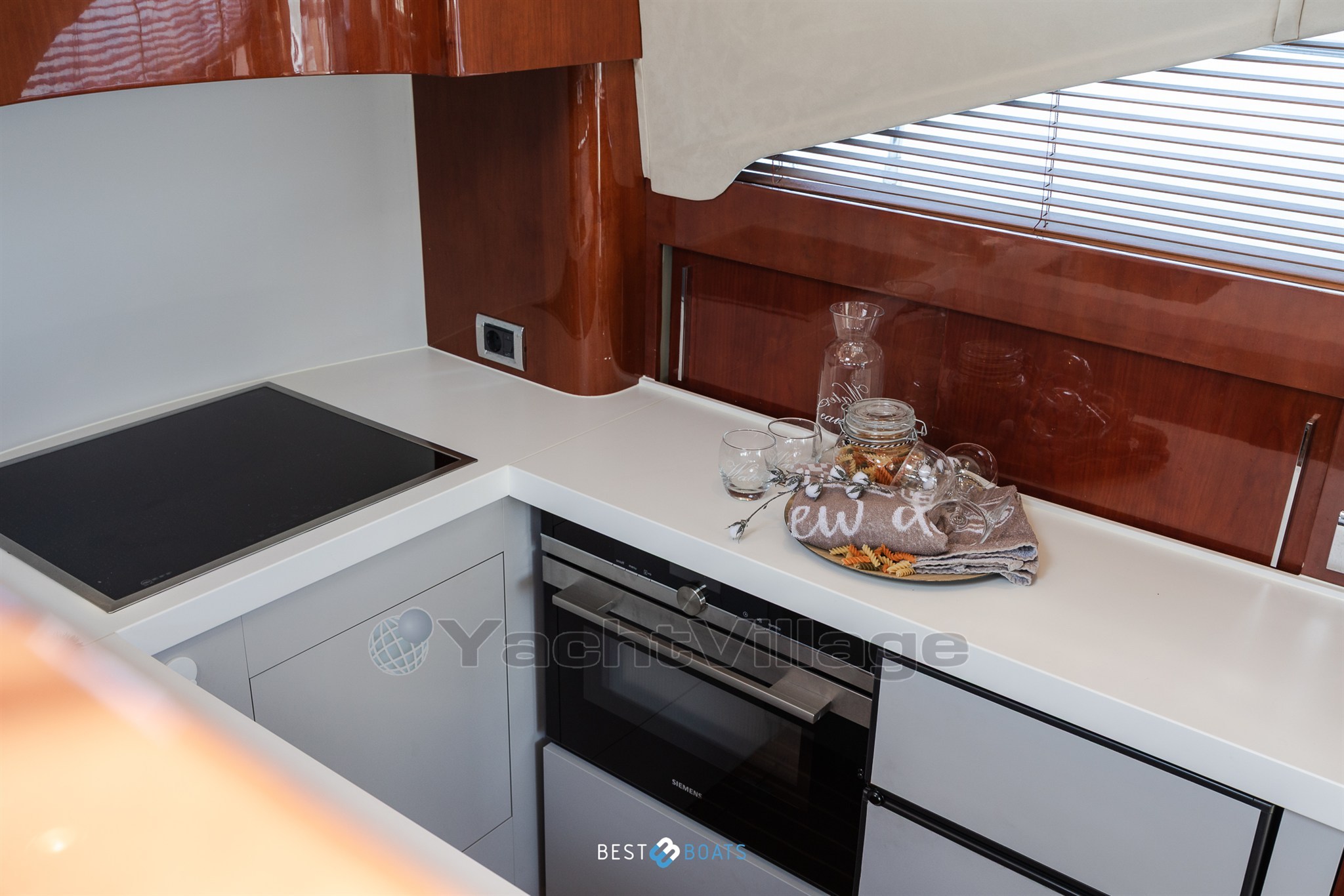 Fairline Squadron 58-51