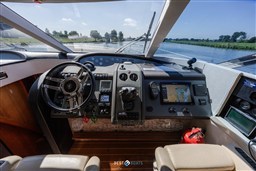 Fairline Squadron 58-59
