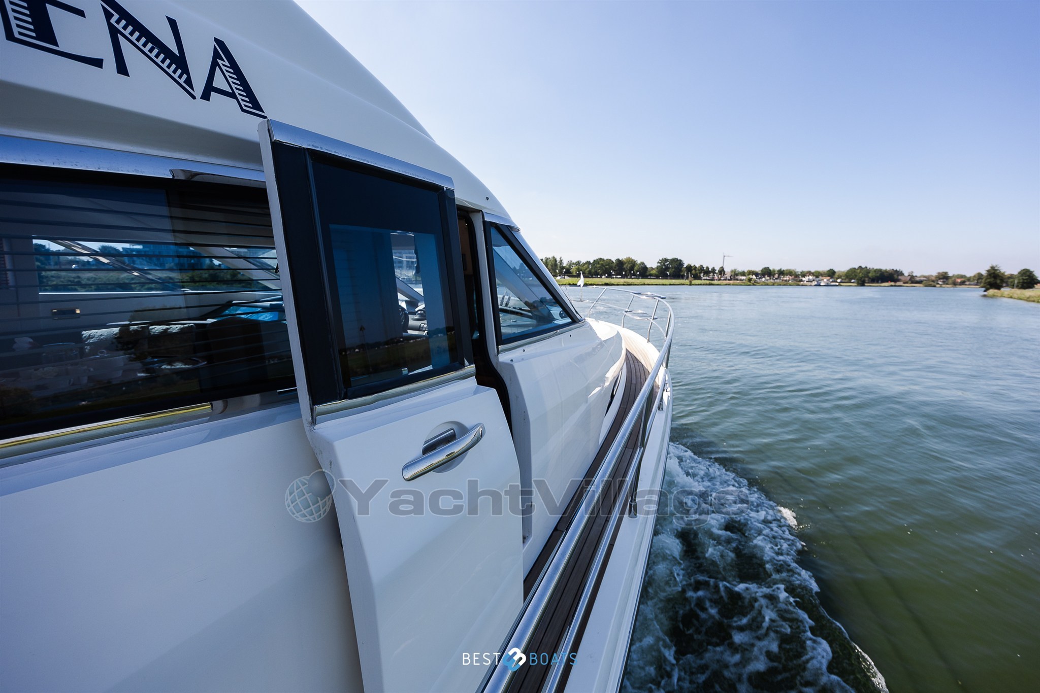 Fairline Squadron 58-9