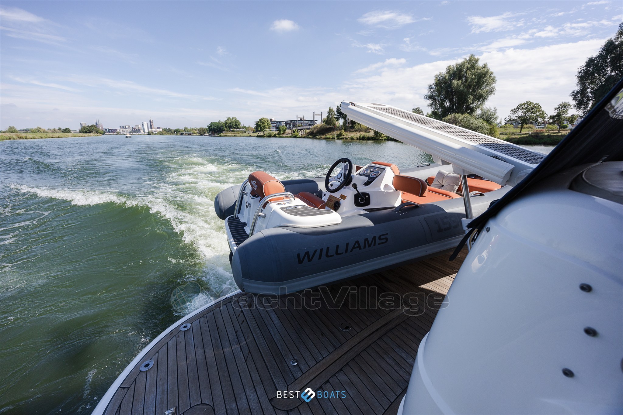 Fairline Squadron 58-17