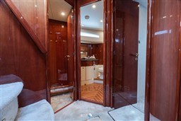 Fairline Squadron 58-77