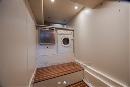 Fairline Squadron 58-47