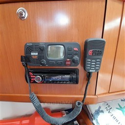 Radio and communication equipment on a 2008 Beneteau Oceanis 43 yacht.