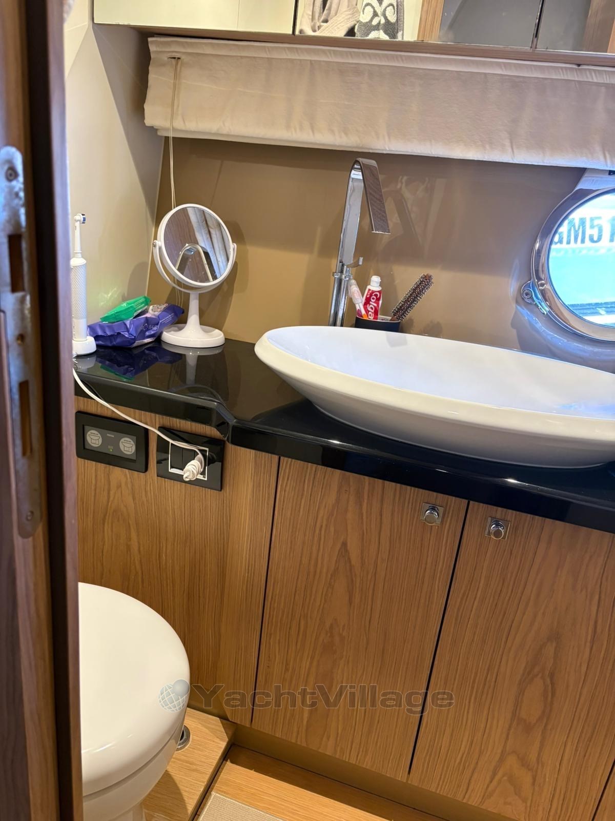 0ce067c4-5b56-fc85-b49c-1852a2162742.2048