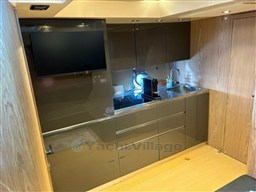 e9beb25a-2cf1-f34d-a032-05ce5817cd4d.2048