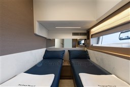 BARCA - CAMERA OSPITI