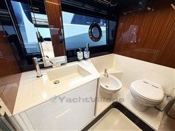 Riva_Rivale_56_bianco_20.jpeg