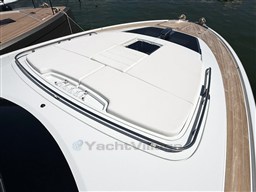 Riva_Rivale_56_bianco_14.jpeg