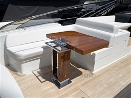 Riva_Rivale_56_bianco_07.jpeg