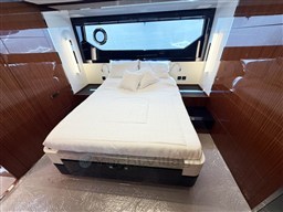Riva_Rivale_56_bianco_19.jpeg