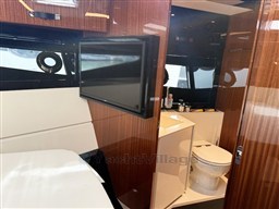 Riva_Rivale_56_bianco_22.jpeg