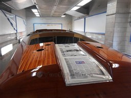 Foto_Riva_Aquarama_Super_08.jpg