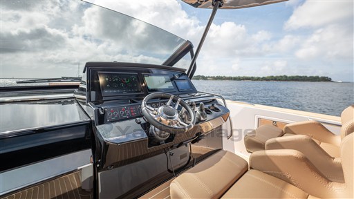 Orange-Yachting-Listing-on-YachtWay-32