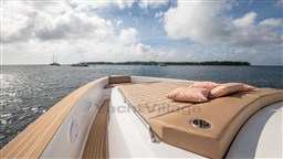 Orange-Yachting-Listing-on-YachtWay-33