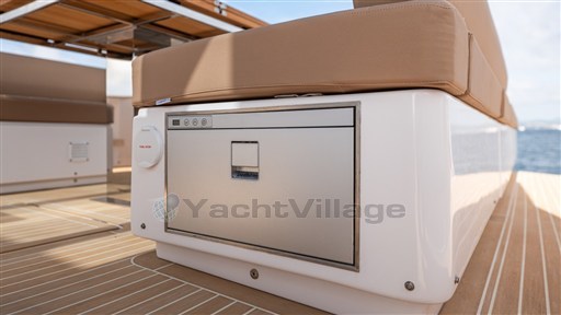 Orange-Yachting-Listing-on-YachtWay-38 groot