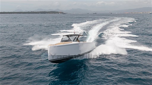 Orange-Yachting-Listing-on-YachtWay-5
