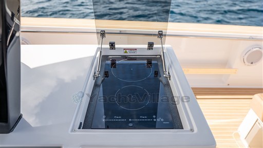 Orange-Yachting-Listing-on-YachtWay-37 groot