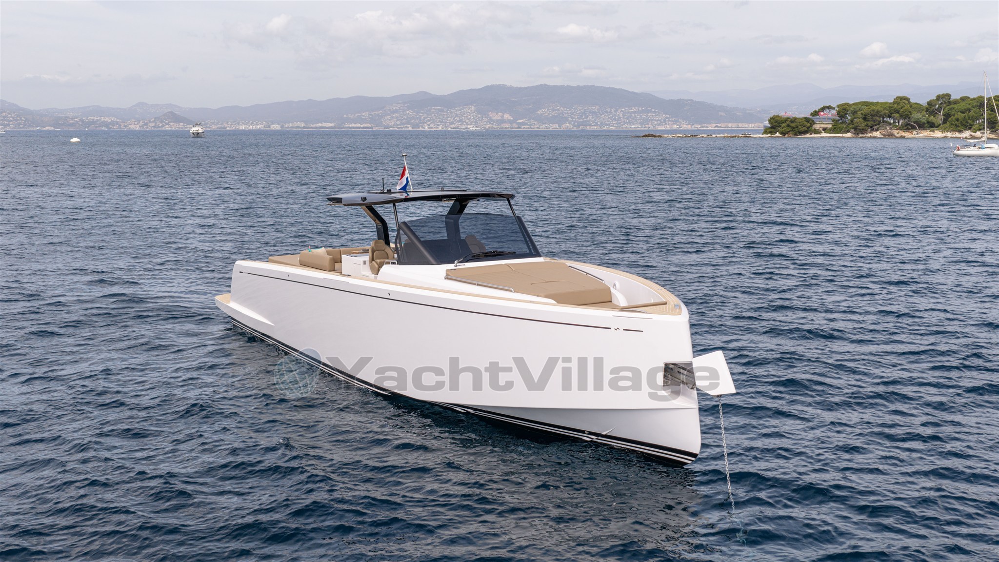 Orange-Yachting-Listing-on-YachtWay-11