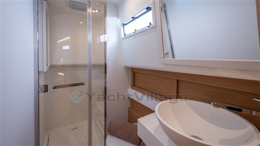 Orange-Yachting-Listing-on-YachtWay-48 groot