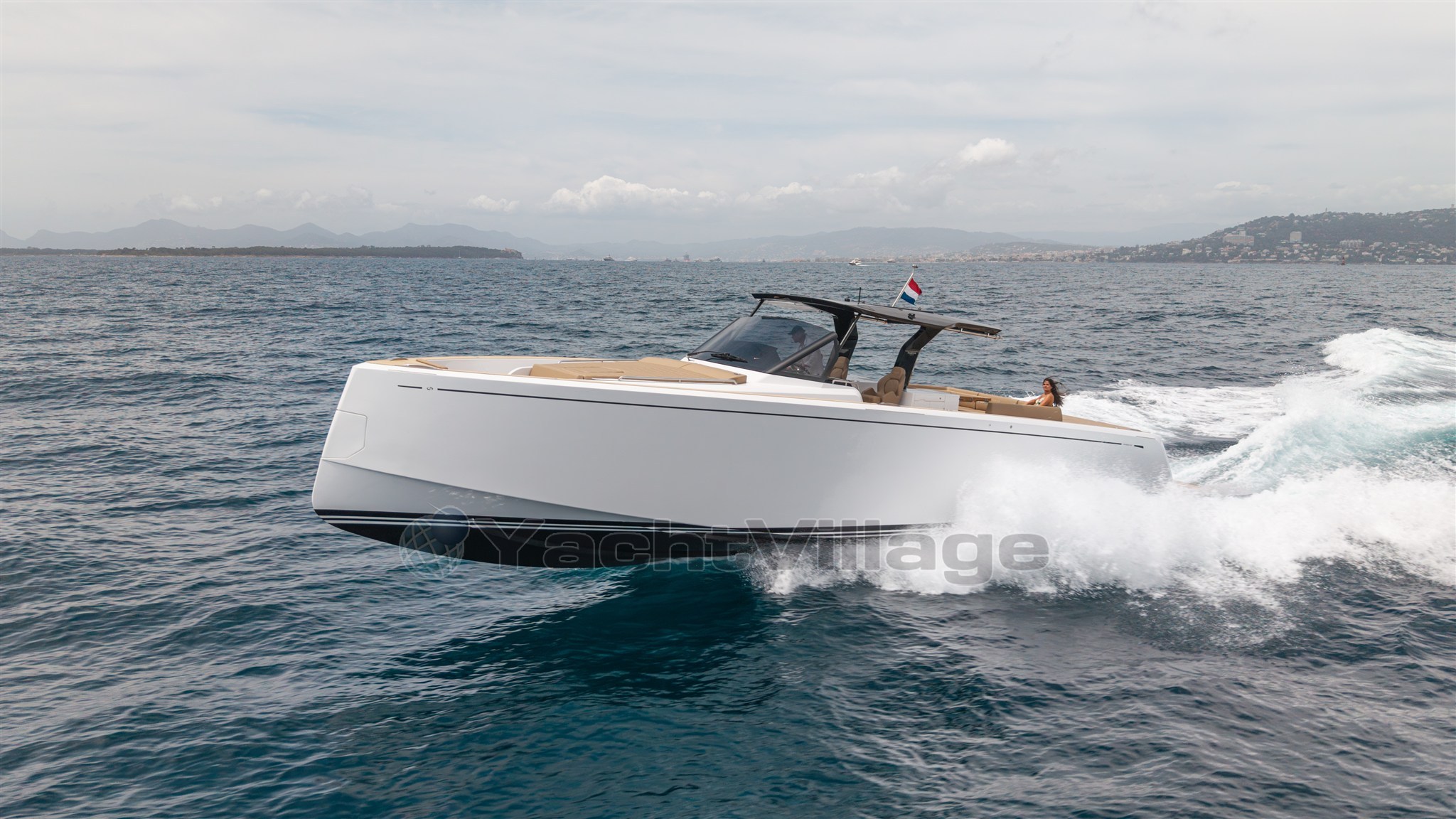 Orange-Yachting-Listing-on-YachtWay-1