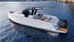 2019 Pardo Yachts 43 cruising on calm waters, showcasing sleek design and luxury features.