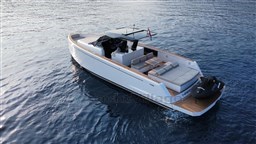 2019 Pardo Yachts 43 cruising on calm blue waters, showcasing sleek design and luxury features.