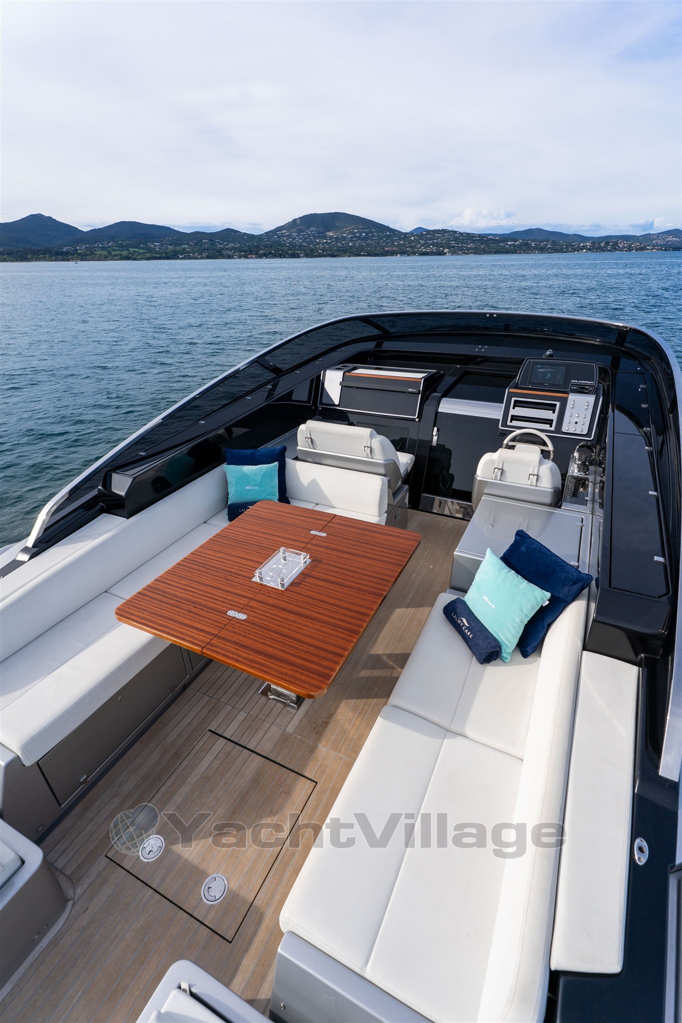 Riva Dolceriva 48 � ELEMENTS-130