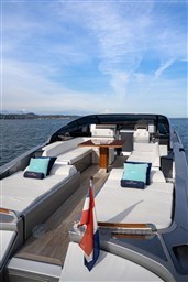 Riva Dolceriva 48 � ELEMENTS-115