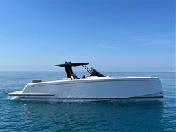 2023 Pardo Yachts 38 cruising on calm blue sea under clear sky.