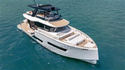 Luxury 2025 Pardo Yachts Endurance 72 cruising on open water.